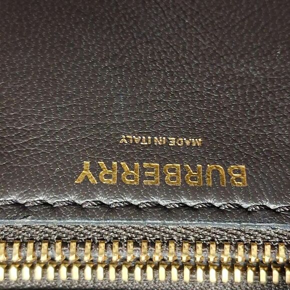 Burberry Medium TB Logo Flap Shoulder Bag in Black Leather - Picture 5 of 7